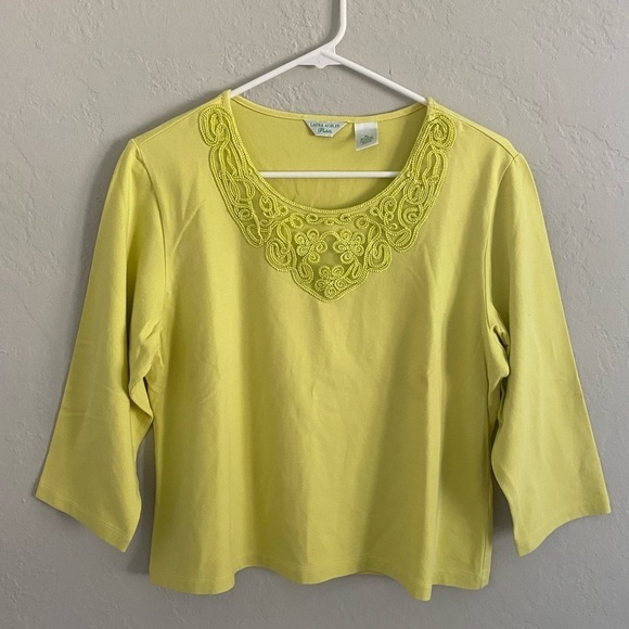 Laura Ashley Tops - Laura Ashley Women Neon Yellow Embroidered Collar 3/4 Sleeve Cropped Top Size PL